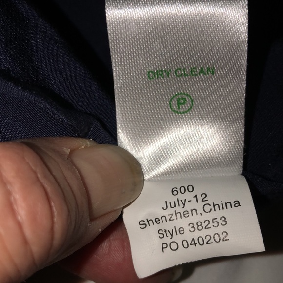 Lilly Pulitzer silk blouse - Picture 9 of 9